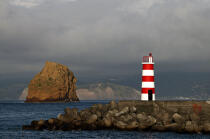 L' île Pico aux Açores. © Philip Plisson / Plisson La Trinité / AA10651 - Nos reportages photos - Rocher