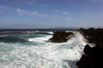 Côte de l' île Pico aux Açores. © Philip Plisson / Plisson La Trinité / AA10661 - Nos reportages photos - Rocher