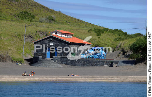 Sur la côte de l' île Faial aux Açores. - © Philip Plisson / Plisson La Trinité / AA10697 - Nos reportages photos - Les îles de Faial et Pico aux Açores