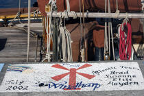 Painting on the dike of Horta harbour in the Azores. © Philip Plisson / Plisson La Trinité / AA10756 - Photo Galleries - Rigging