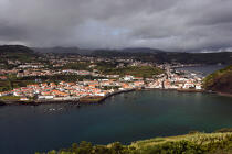 View of Horta in the Azores. © Philip Plisson / Plisson La Trinité / AA10765 - Photo Galleries - Grey sky