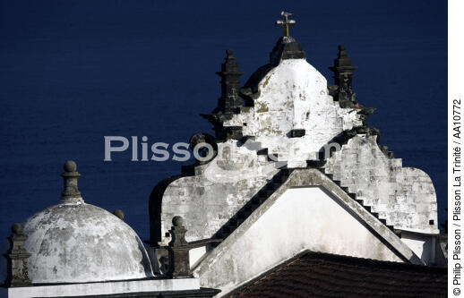 Roof of a house in Horta in the Azores. - © Philip Plisson / Plisson La Trinité / AA10772 - Photo Galleries - Faial and Pico islands in the Azores