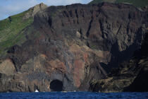 La pointe Dos Capelinhos sur Faial aux Açores. © Philip Plisson / Plisson La Trinité / AA10892 - Nos reportages photos - Rocher