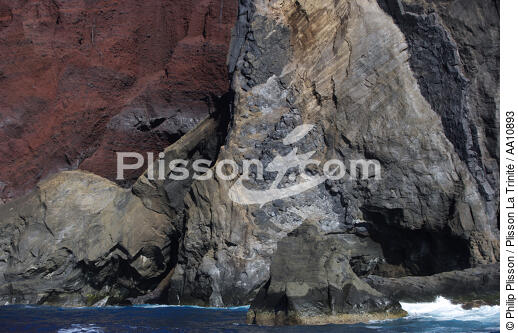 La pointe Dos Capelinhos sur Faial aux Açores. - © Philip Plisson / Plisson La Trinité / AA10893 - Nos reportages photos - Pointe Dos Capelinhos