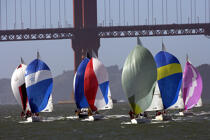 Régate sous le Golden Gate. © Philip Plisson / Plisson La Trinité / AA11131 - Nos reportages photos - Etats-Unis