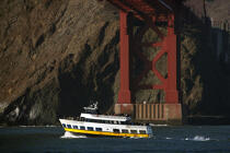 Bac sous le Golden Gate. © Philip Plisson / Plisson La Trinité / AA11147 - Nos reportages photos - Site [Californie]