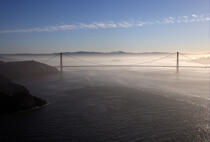 Le pont du Golden Gate dans la brume. © Philip Plisson / Plisson La Trinité / AA11157 - Nos reportages photos - Baie de San Francisco