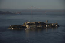 Alcatraz en baie de San Francisco. © Philip Plisson / Plisson La Trinité / AA11169 - Nos reportages photos - Brume