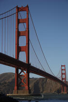 Windsurf sous le pont du Golden Gate en baie de San Francisco. © Philip Plisson / Plisson La Trinité / AA11188 - Nos reportages photos - Ville [Californie]