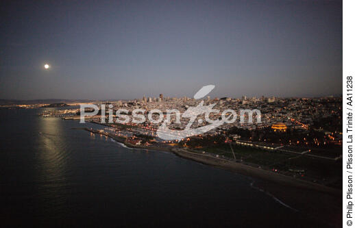 San Francisco. - © Philip Plisson / Plisson La Trinité / AA11238 - Nos reportages photos - Immeuble