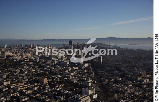 San Francisco. - © Philip Plisson / Plisson La Trinité / AA11266 - Nos reportages photos - Immeuble