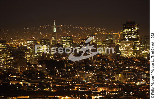 San Francisco, la nuit. - © Philip Plisson / Plisson La Trinité / AA11292 - Nos reportages photos - Immeuble