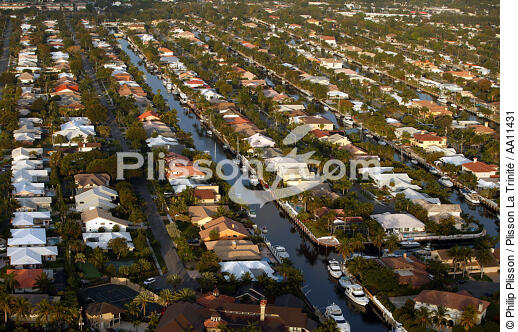 Houses on Miami coast. - © Philip Plisson / Plisson La Trinité / AA11431 - Photo Galleries - Miami