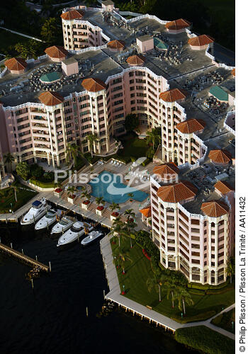 Immeuble sur les côtes de Miami. - © Philip Plisson / Plisson La Trinité / AA11432 - Nos reportages photos - Miami
