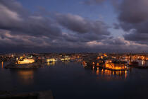 Sight of the ramparts of Valletta. © Philip Plisson / Plisson La Trinité / AA11682 - Photo Galleries - Cloud