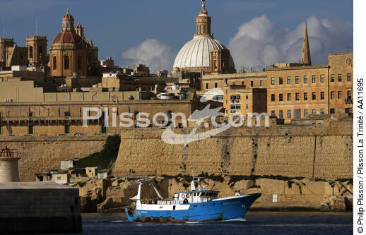 L'Eglise St Paul à La Vallette. - © Philip Plisson / Plisson La Trinité / AA11695 - Nos reportages photos - Rempart