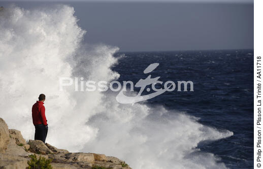Wild coast of Malta. - © Philip Plisson / Plisson La Trinité / AA11718 - Photo Galleries - Wild coast