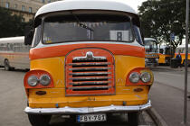 Autobus maltais. © Philip Plisson / Plisson La Trinité / AA11720 - Nos reportages photos - Autocar