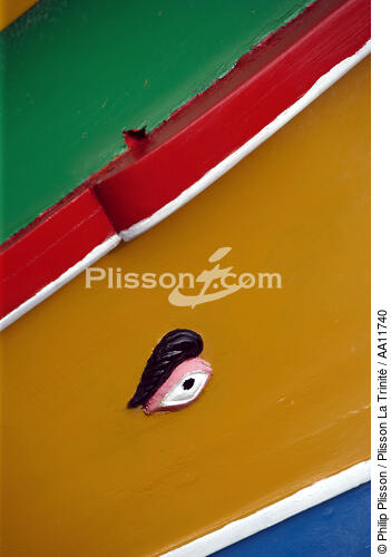 Paintings on the hulls of Maltese boats. - © Philip Plisson / Plisson La Trinité / AA11740 - Photo Galleries - Bow