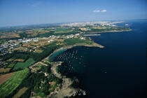 Aerial shot of Brest Harbour. © Philip Plisson / Plisson La Trinité / AA11916 - Photo Galleries - Field