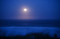 Aquitaine, pleine lune sur la côte. © Philip Plisson / Plisson La Trinité / AA11942 - Nos reportages photos - Lune