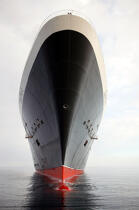 Etrave du Queen Mary 2. © Philip Plisson / Plisson La Trinité / AA11998 - Nos reportages photos - Mer calme