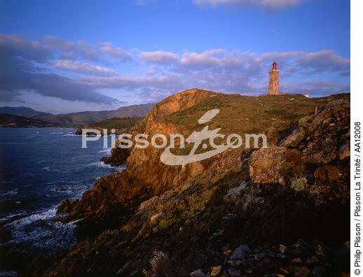 Le phare du Cap Béar. - © Philip Plisson / Plisson La Trinité / AA12008 - Nos reportages photos - Cap Béar
