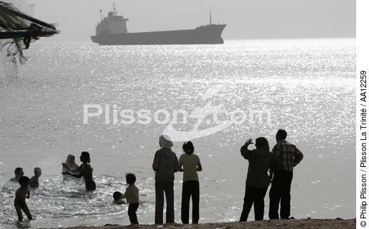 Une plage à Aqaba en Jordanie. - © Philip Plisson / Plisson La Trinité / AA12259 - Nos reportages photos - Jordanie