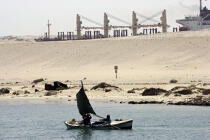 Canal de Suez, Egypte. © Philip Plisson / Plisson La Trinité / AA12260 - Nos reportages photos - Pétrolier