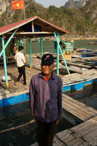 A Vietnamese fisherman. © Philip Plisson / Plisson La Trinité / AA12368 - Photo Galleries - Along Bay, Vietnam