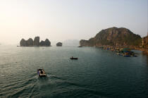 Overall picture on Along Bay © Philip Plisson / Plisson La Trinité / AA12378 - Photo Galleries - Vietnam