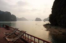 Pont supérieur d'une jonque dans la Baie d'Along. © Philip Plisson / Plisson La Trinité / AA12397 - Nos reportages photos - La Baie d'Along, Vietnam