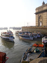 Le Gateaway of India à Bombay. © Philip Plisson / Plisson La Trinité / AA12487 - Nos reportages photos - Monument aux morts