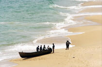 Sur la plage de Vilinjam. © Philip Plisson / Plisson La Trinité / AA12518 - Nos reportages photos - Kerala