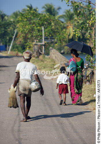 Fisherman in Cochin. - © Philip Plisson / Plisson La Trinité / AA12573 - Photo Galleries - Man