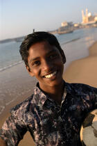 Jeune indou à Vilinjan. © Philip Plisson / Plisson La Trinité / AA12682 - Nos reportages photos - La petite pêche au Kerala, Inde du sud