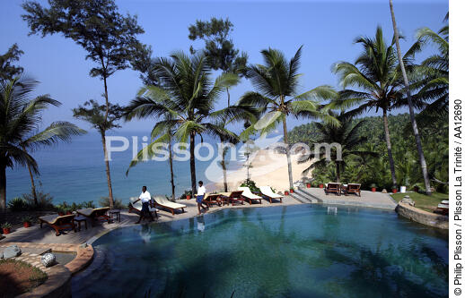 Hotel à Vilinjan. - © Philip Plisson / Plisson La Trinité / AA12690 - Nos reportages photos - Piscine