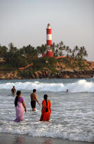 Bain à Kovalam. © Philip Plisson / Plisson La Trinité / AA12702 - Nos reportages photos - Ville [Kerala]