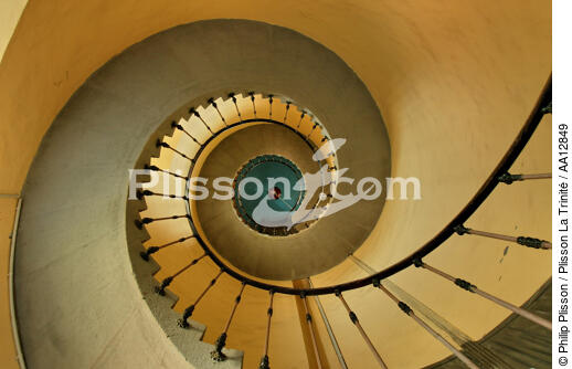 The staircase of Alistro lighthouse in Corsica. - © Philip Plisson / Plisson La Trinité / AA12849 - Photo Galleries - Staircase