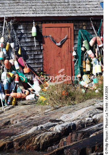 Racks of fishing. - © Philip Plisson / Plisson La Trinité / AA13004 - Photo Galleries - Buoy