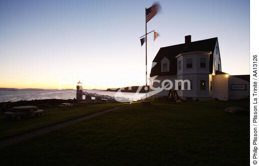 Marshall Point Light in Maine. - © Philip Plisson / Plisson La Trinité / AA13126 - Photo Galleries - Flag