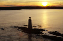 Ram Island Ledge Light dans le Maine. © Philip Plisson / Plisson La Trinité / AA13305 - Nos reportages photos - Coucher de soleil