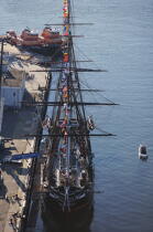 Three-masted ship in Boston. © Philip Plisson / Plisson La Trinité / AA13415 - Photo Galleries - Tall ships