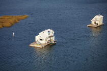 Annisquam River © Philip Plisson / Plisson La Trinité / AA13572 - Nos reportages photos - Maison flottante