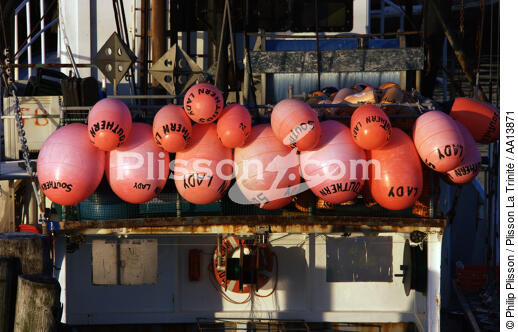 Not Judith Harbour in the state of Rhode Island. - © Philip Plisson / Plisson La Trinité / AA13871 - Photo Galleries - Buoy