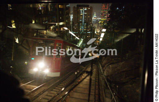 Hong Kong by night. - © Philip Plisson / Plisson La Trinité / AA14022 - Photo Galleries - Rail transport