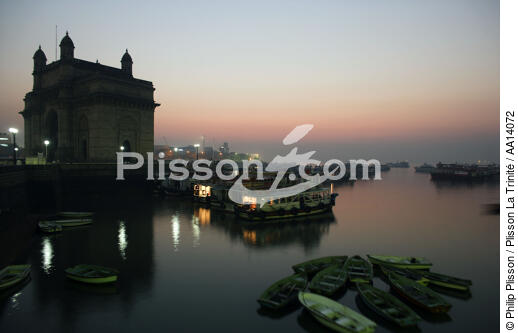 Bombay la nuit. - © Philip Plisson / Plisson La Trinité / AA14072 - Nos reportages photos - Etats [Inde]