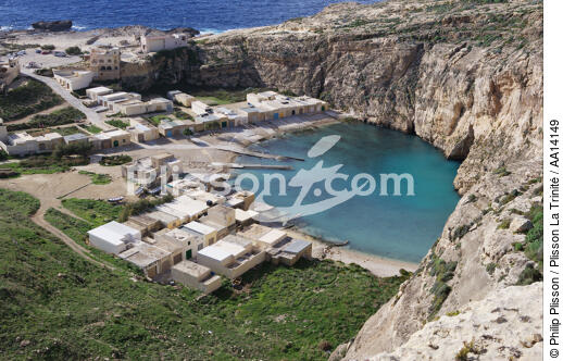 Petit port sur l'île de Gozo à Malte. - © Philip Plisson / Plisson La Trinité / AA14149 - Nos reportages photos - Les couleurs de Malte
