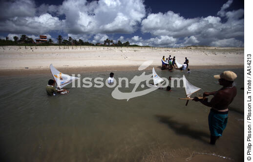 Model of jangadas on a beach of Ceara in Brazil. - © Philip Plisson / Plisson La Trinité / AA14213 - Photo Galleries - Ceara