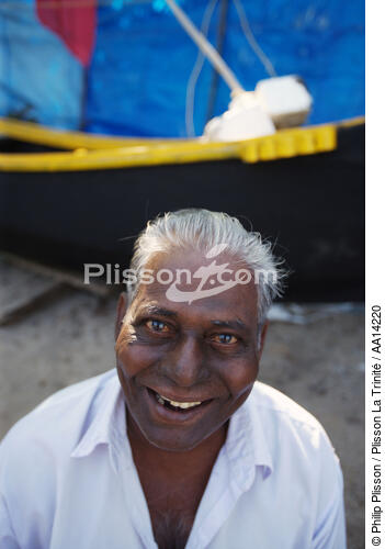 Portrait de pêcheur dans le Kerala, Inde. - © Philip Plisson / Plisson La Trinité / AA14220 - Nos reportages photos - Etats [Inde]